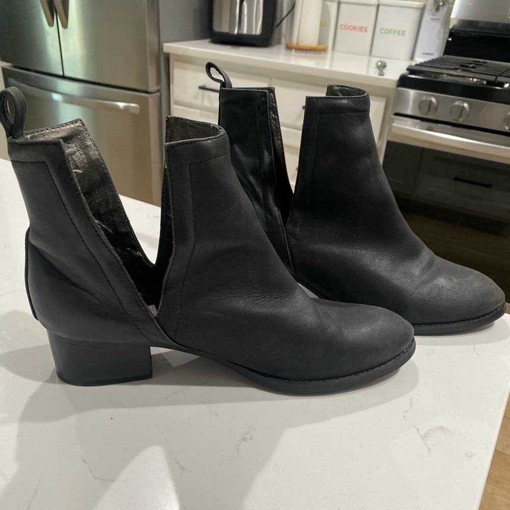 Jeffrey Campbell Oriley Bootie